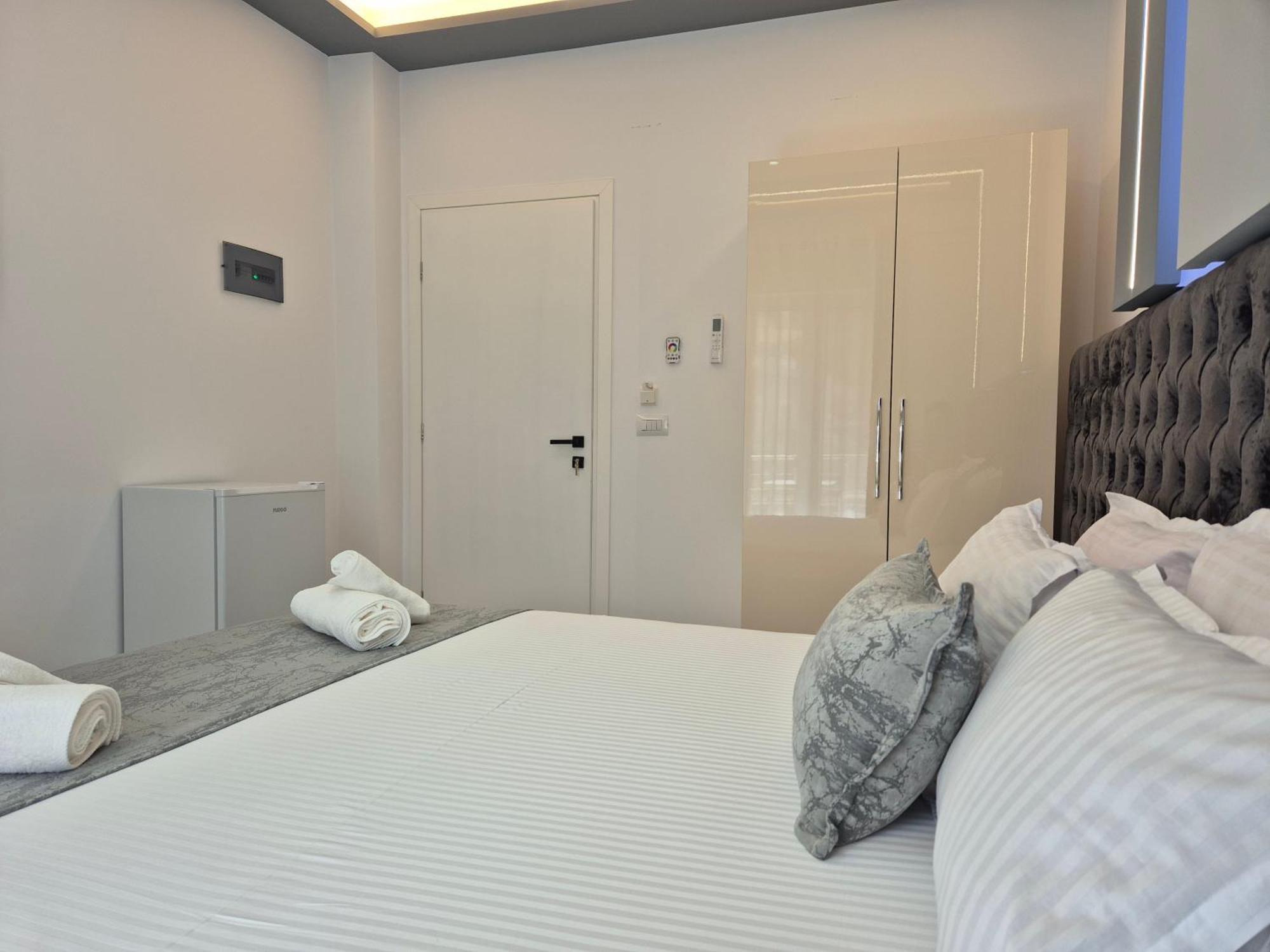 Vila Roxhest Sarandë Esterno foto
