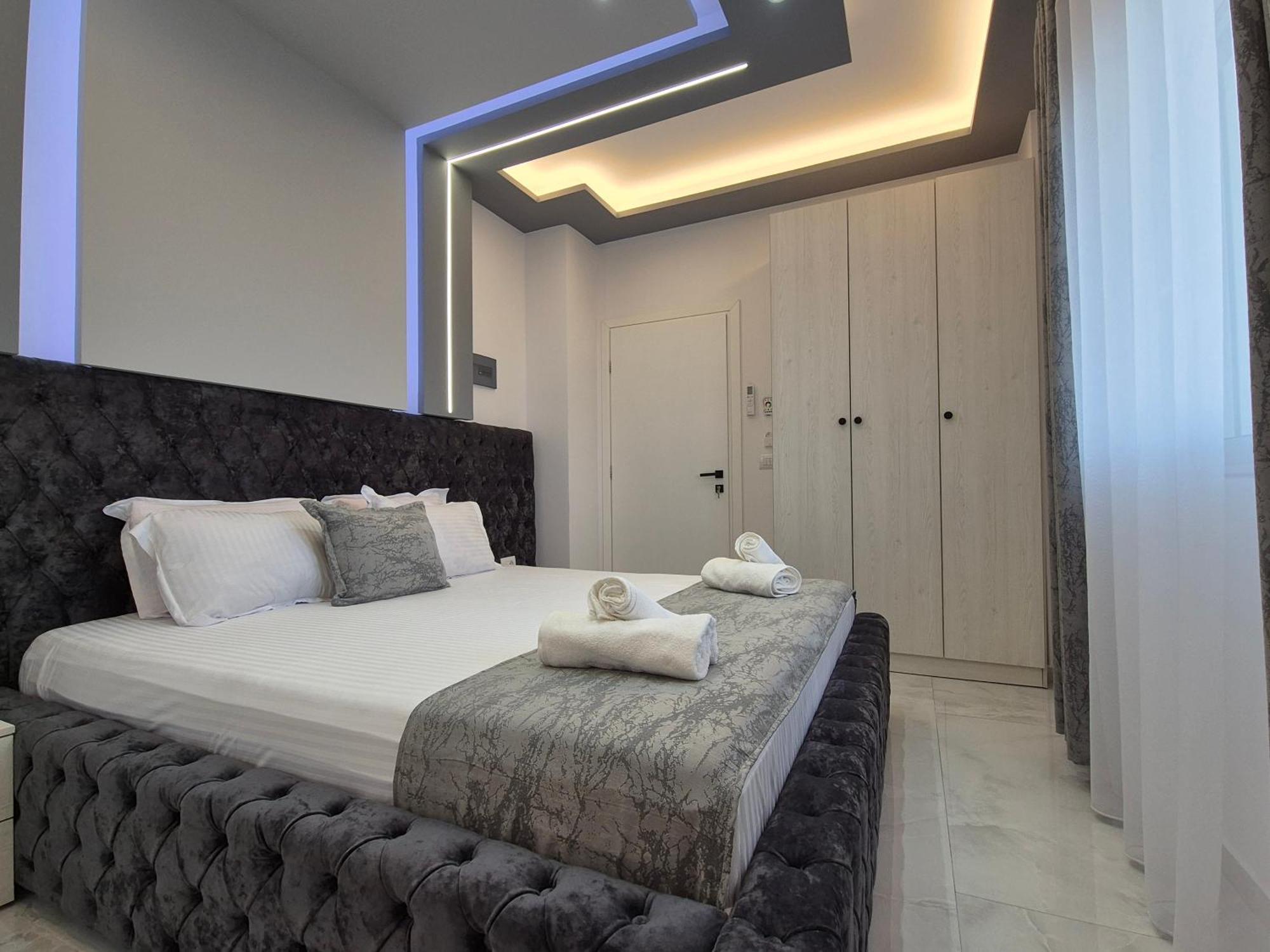 Vila Roxhest Sarandë Esterno foto