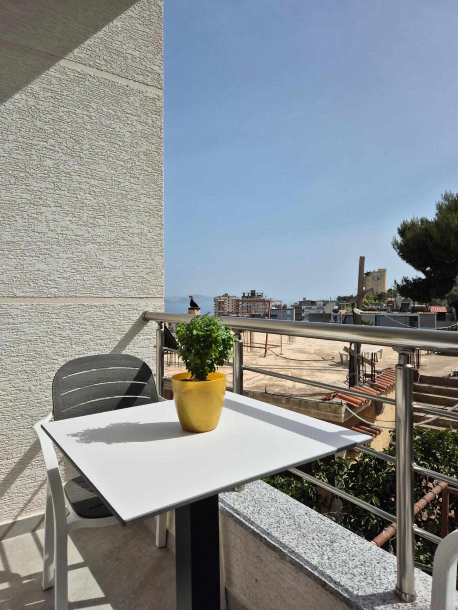Vila Roxhest Sarandë Esterno foto