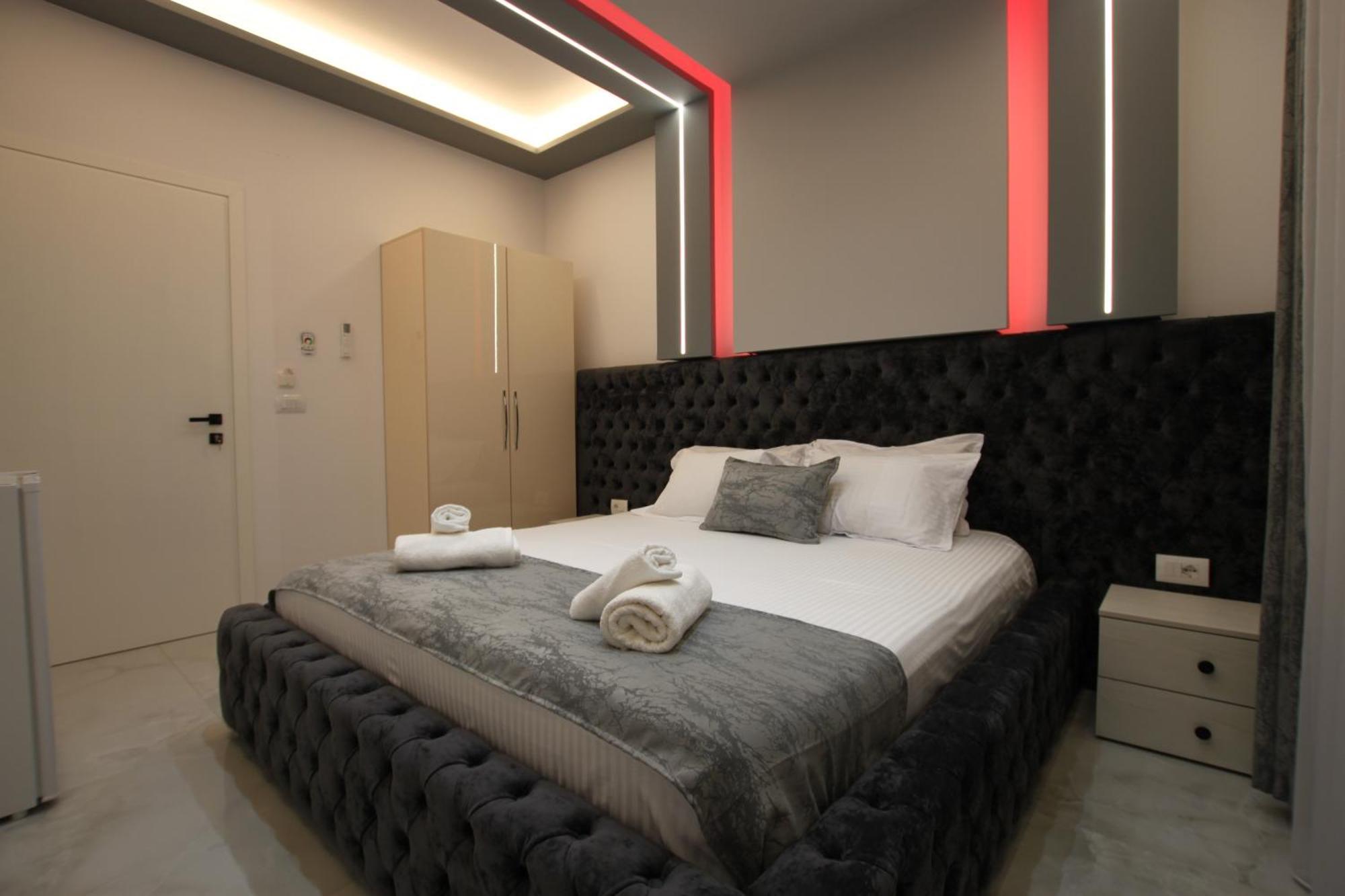 Vila Roxhest Sarandë Esterno foto