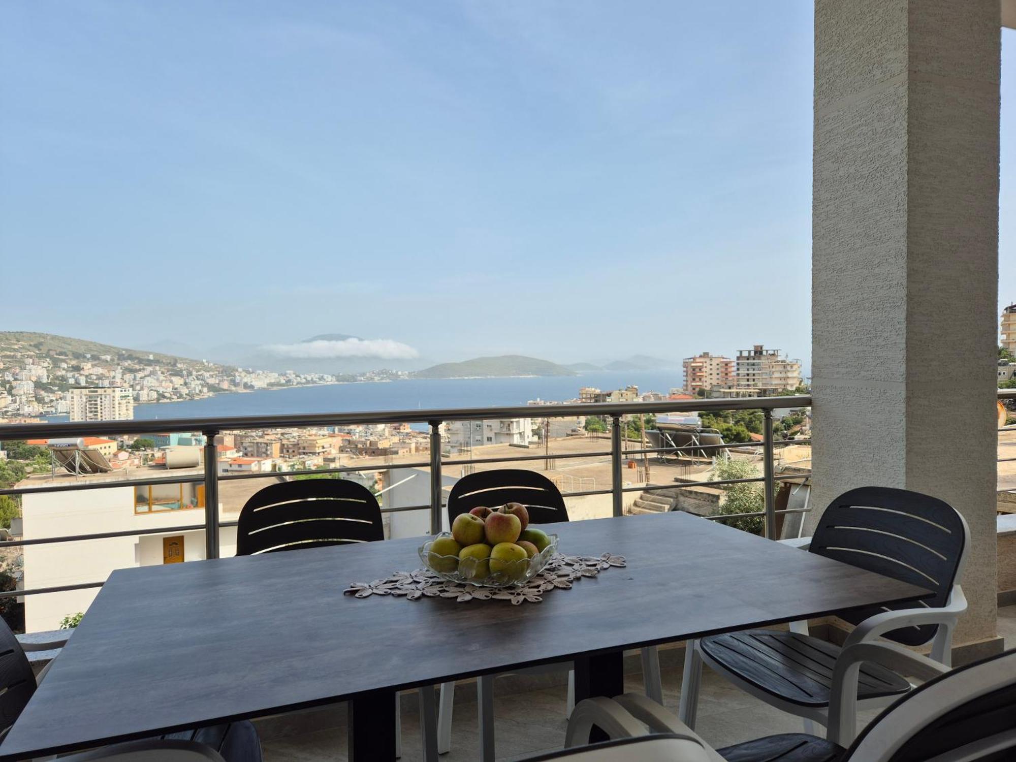 Vila Roxhest Sarandë Esterno foto